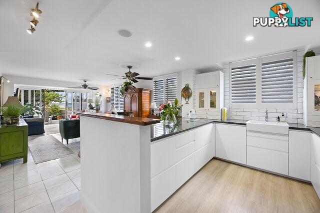 1/540 Marine Parade BIGGERA WATERS QLD 4216