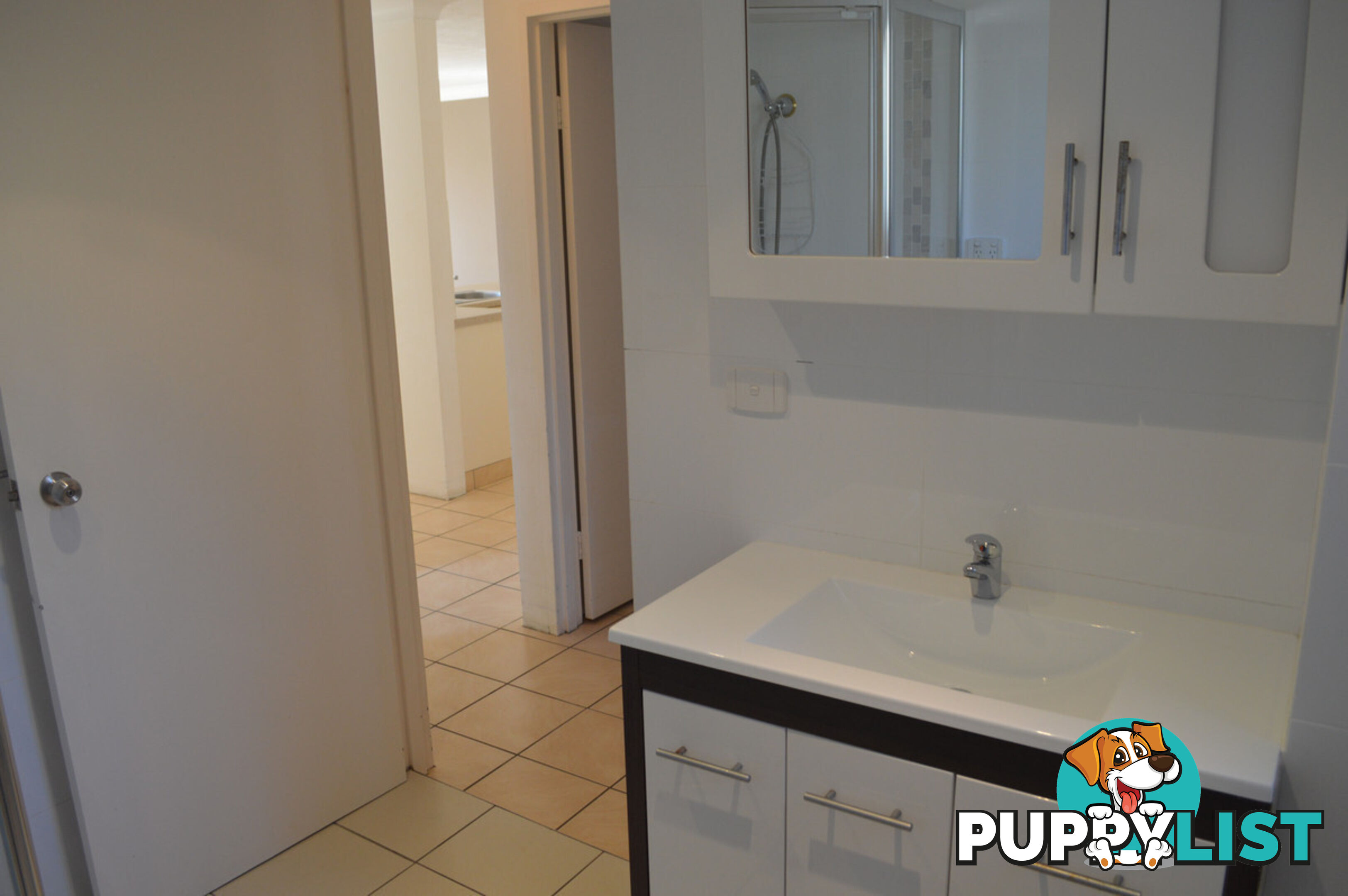 3/45 Duet Drive MERMAID WATERS QLD 4218
