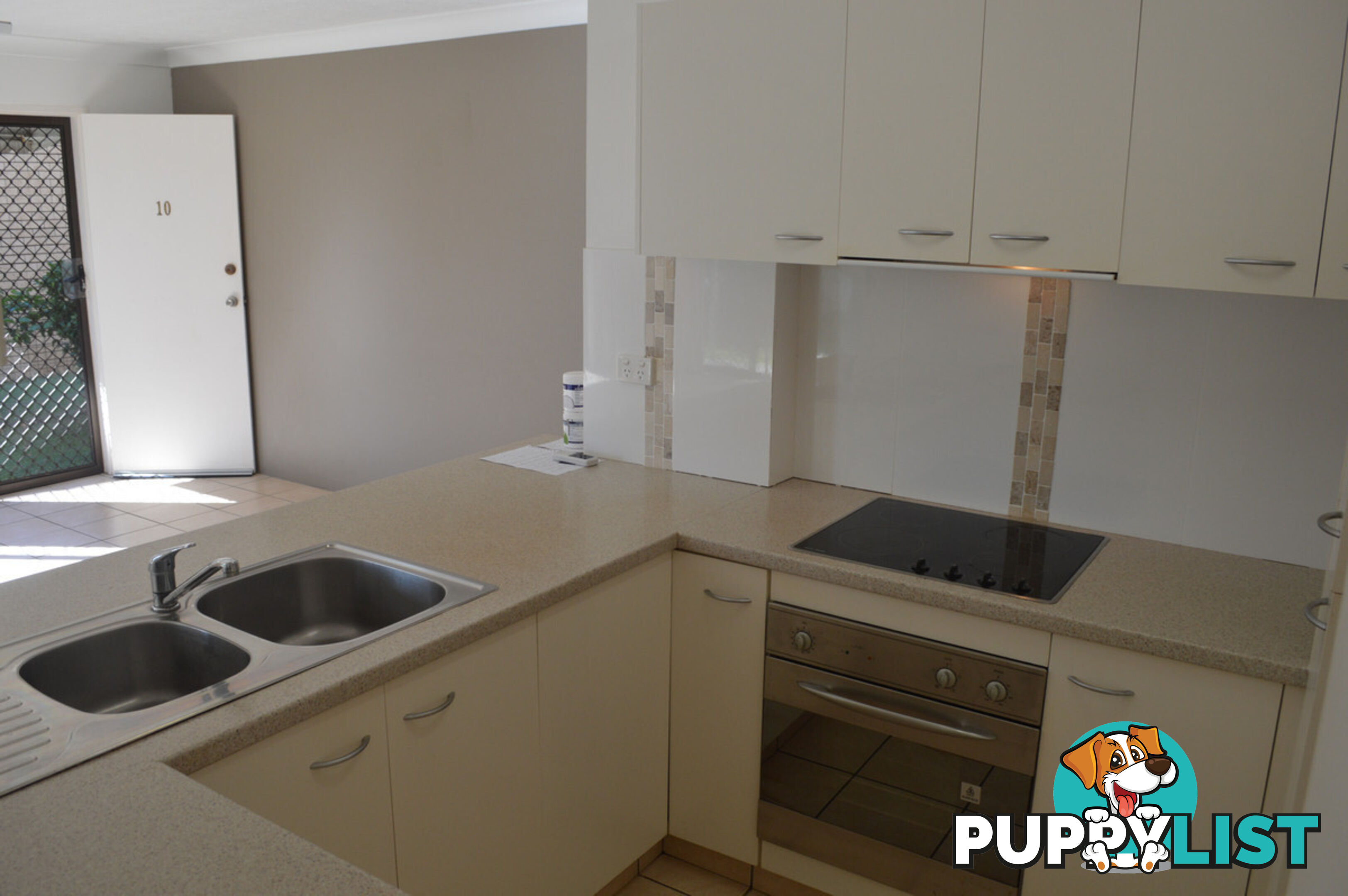3/45 Duet Drive MERMAID WATERS QLD 4218