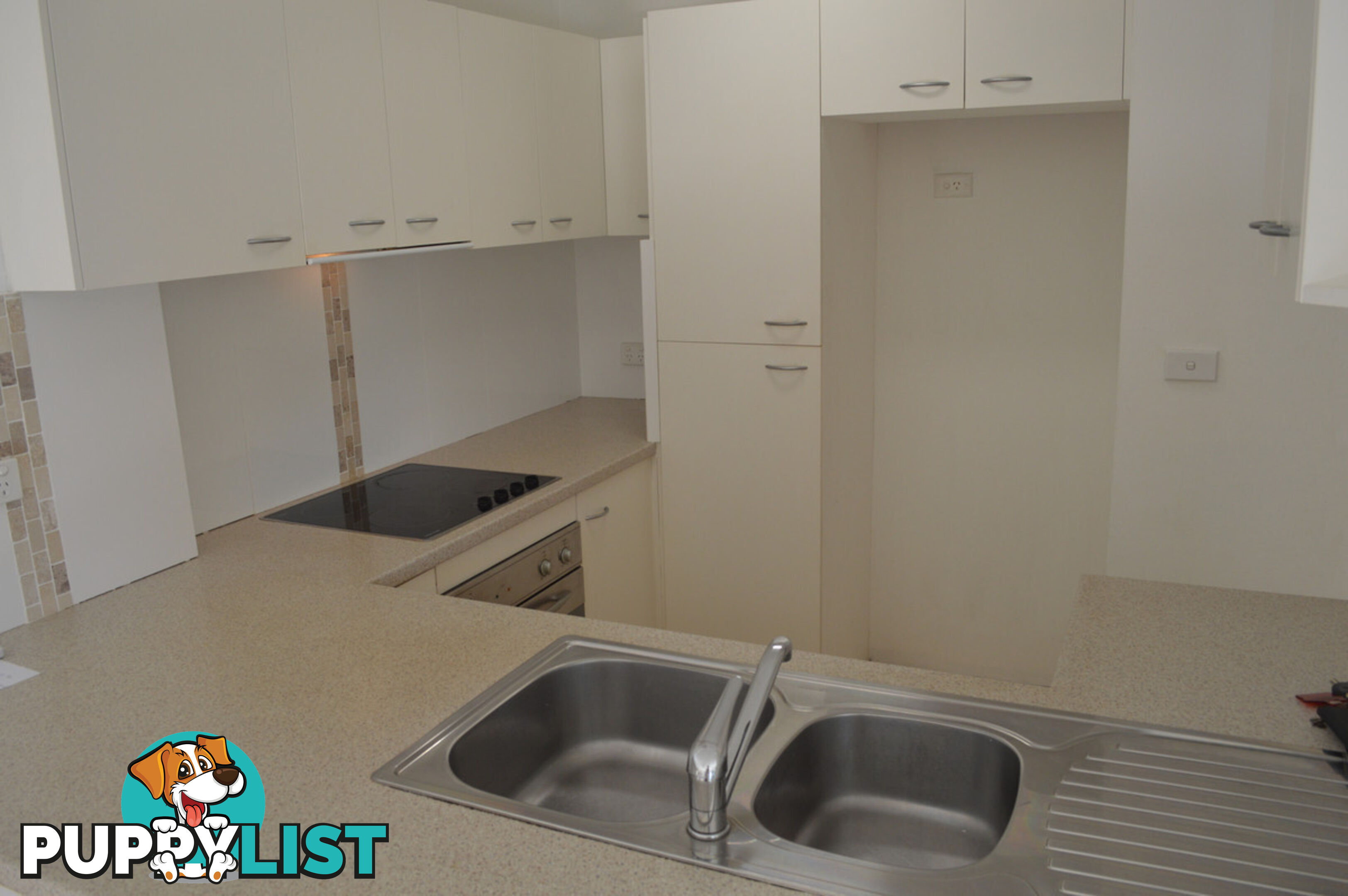 3/45 Duet Drive MERMAID WATERS QLD 4218