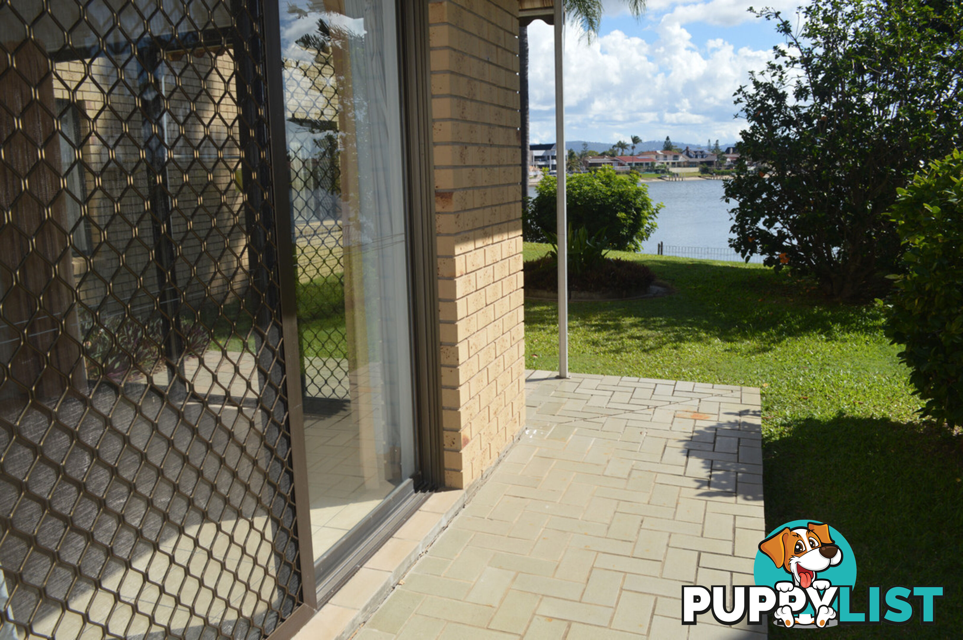 3/45 Duet Drive MERMAID WATERS QLD 4218