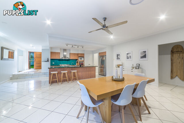 24 Golden Bear Drive ARUNDEL QLD 4214