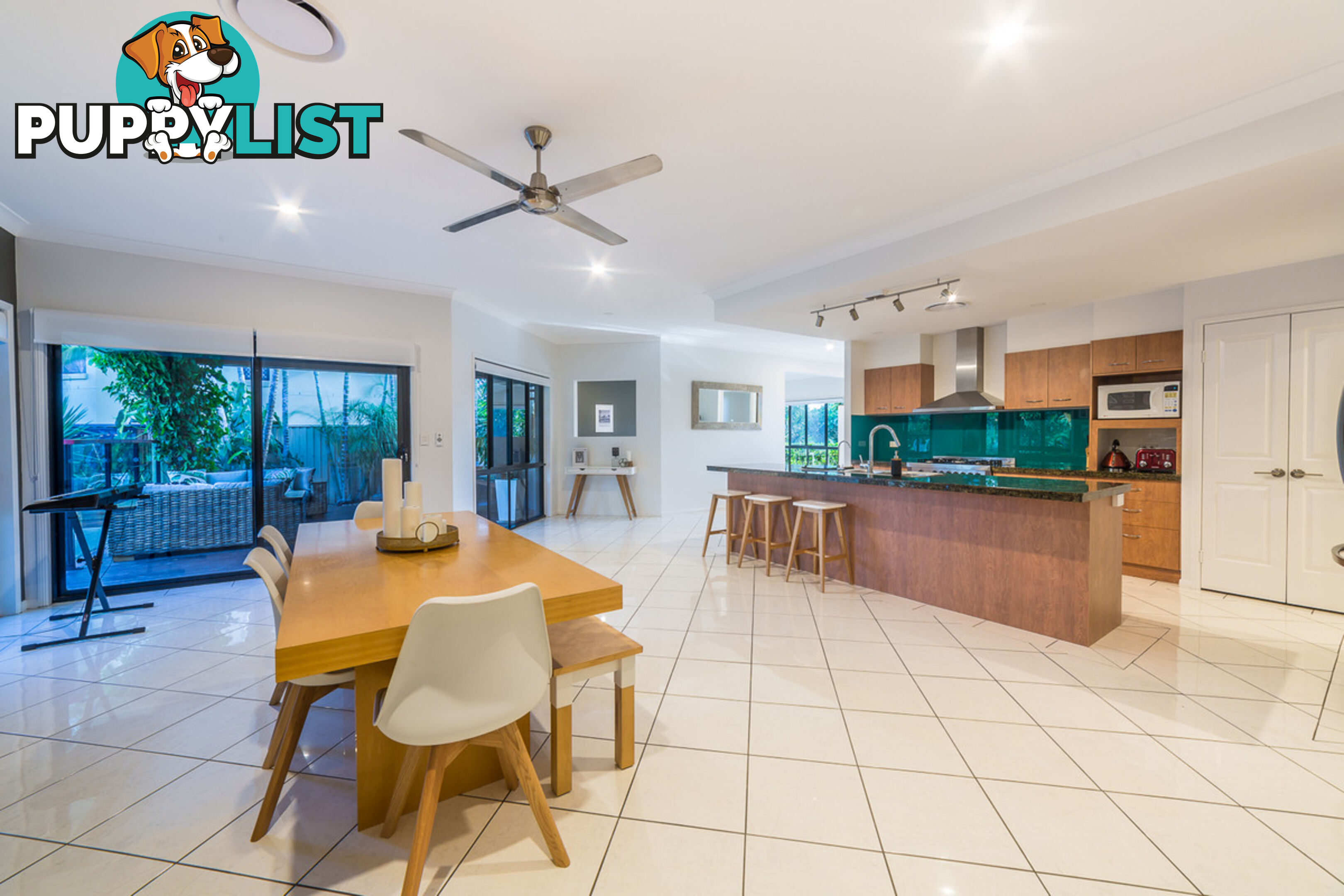 24 Golden Bear Drive ARUNDEL QLD 4214