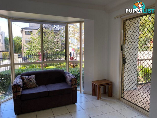 1/63 Queen Street SOUTHPORT QLD 4215