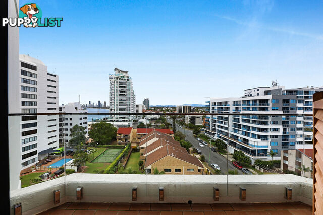 804/41 Labrador Street LABRADOR QLD 4215