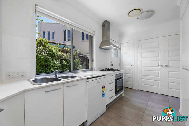 3/5 Ashbourne Terrace BIGGERA WATERS QLD 4216