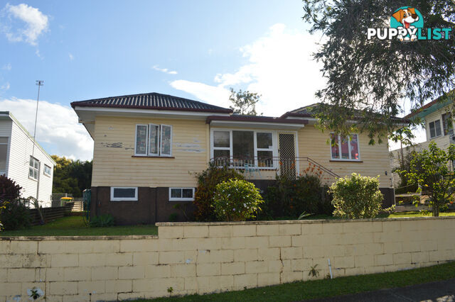 6 Wilson Street LABRADOR QLD 4215