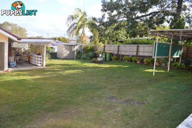 6 Wilson Street LABRADOR QLD 4215