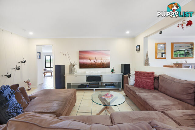 11 Petworth Court ARUNDEL QLD 4214