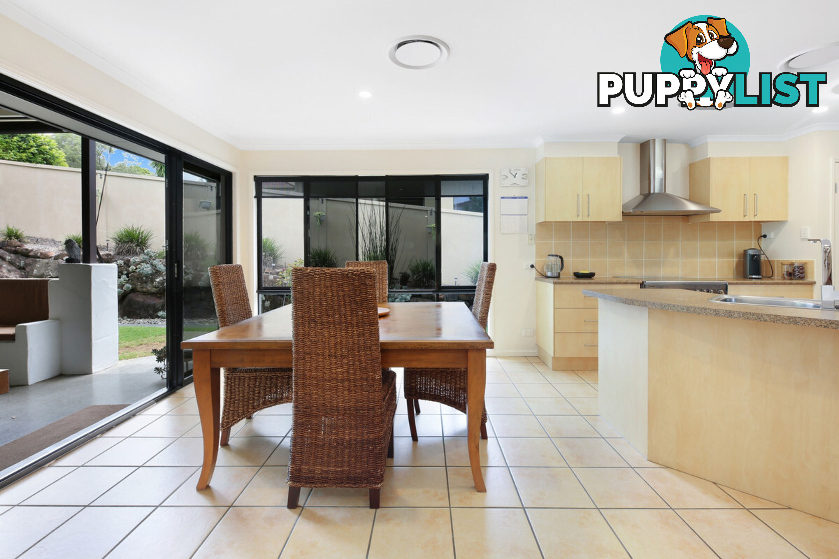 11 Petworth Court ARUNDEL QLD 4214