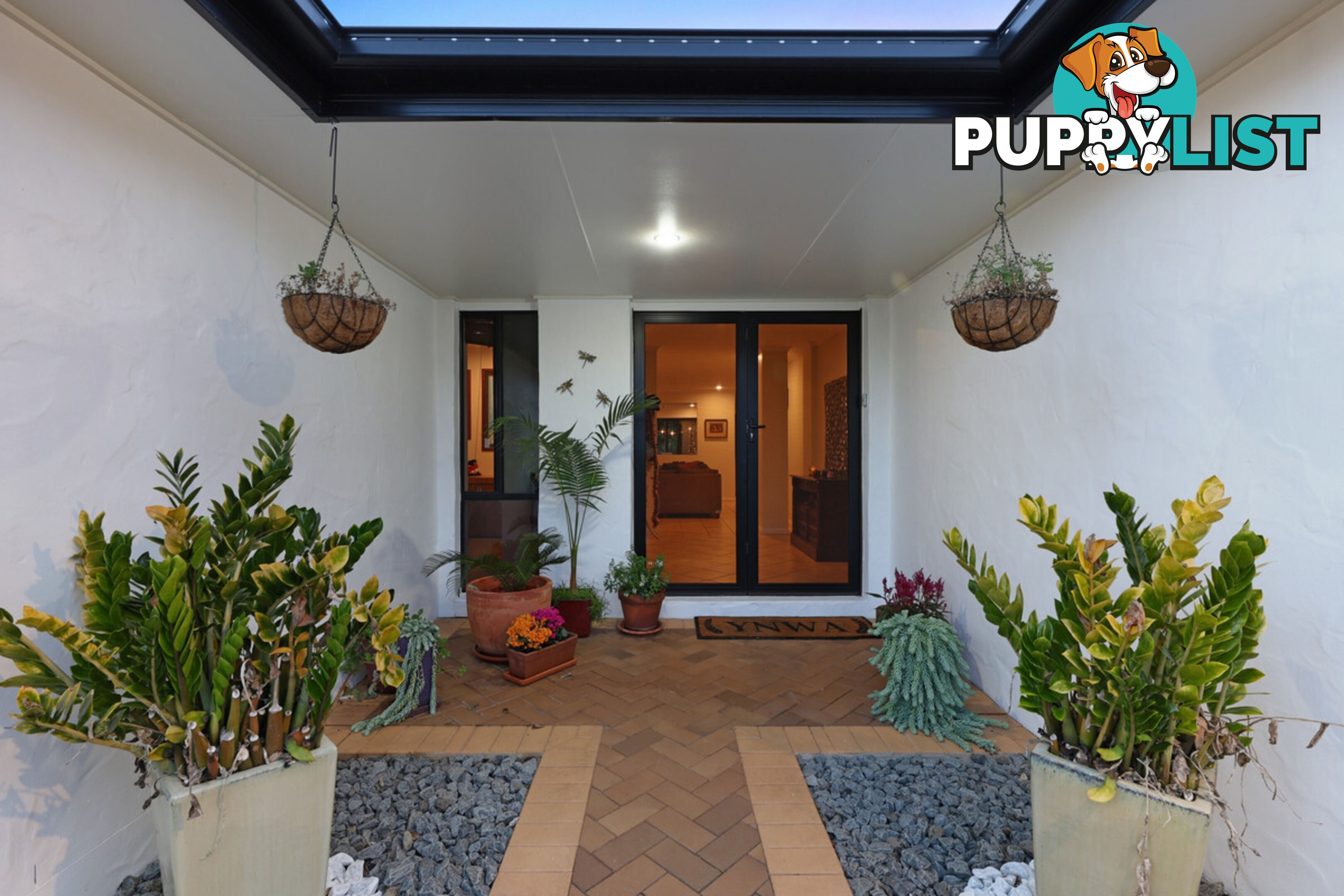 11 Petworth Court ARUNDEL QLD 4214