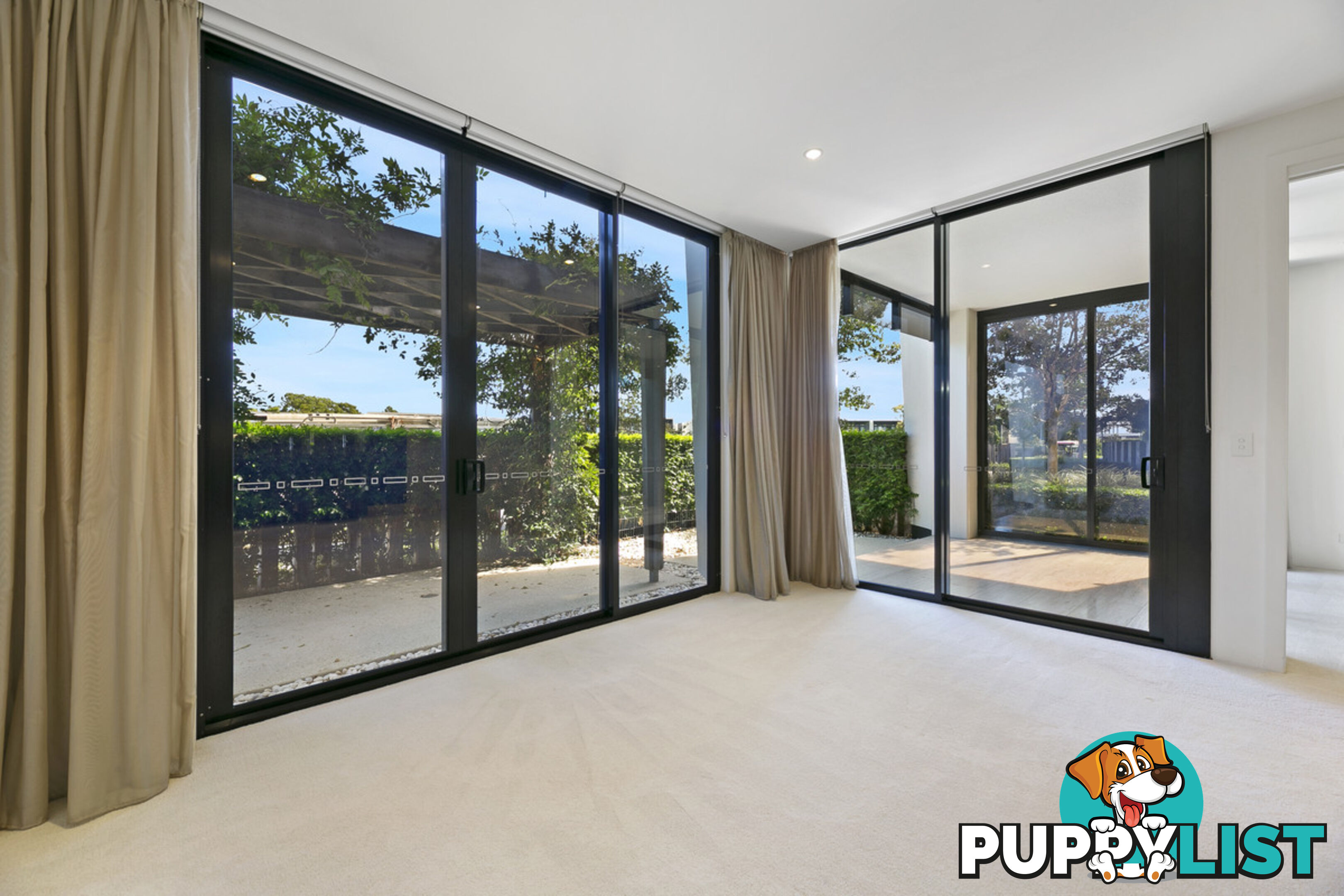 109w/1 Marina Drive BENOWA QLD 4217