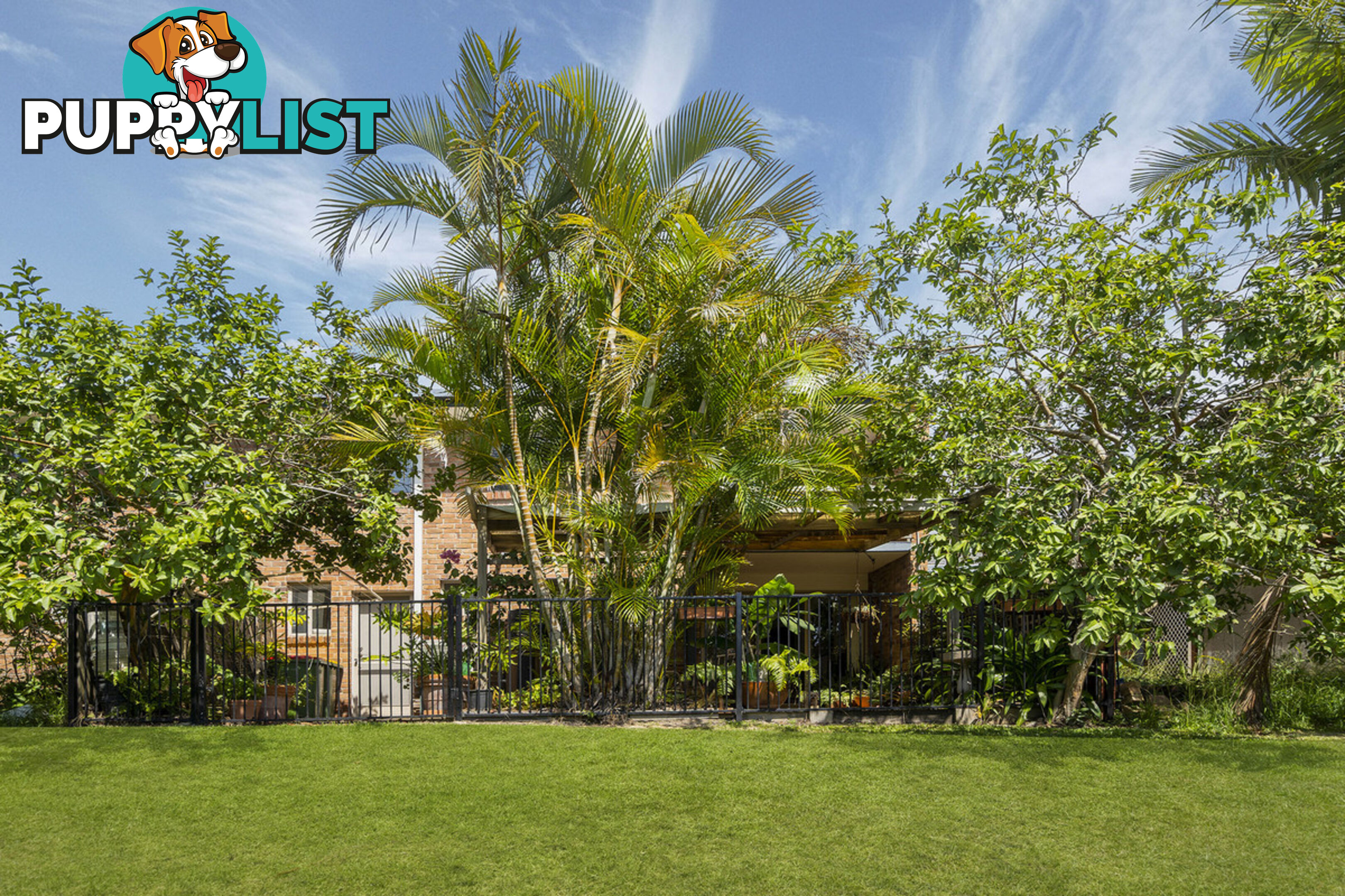 33 Edmund Rice Drive SOUTHPORT QLD 4215