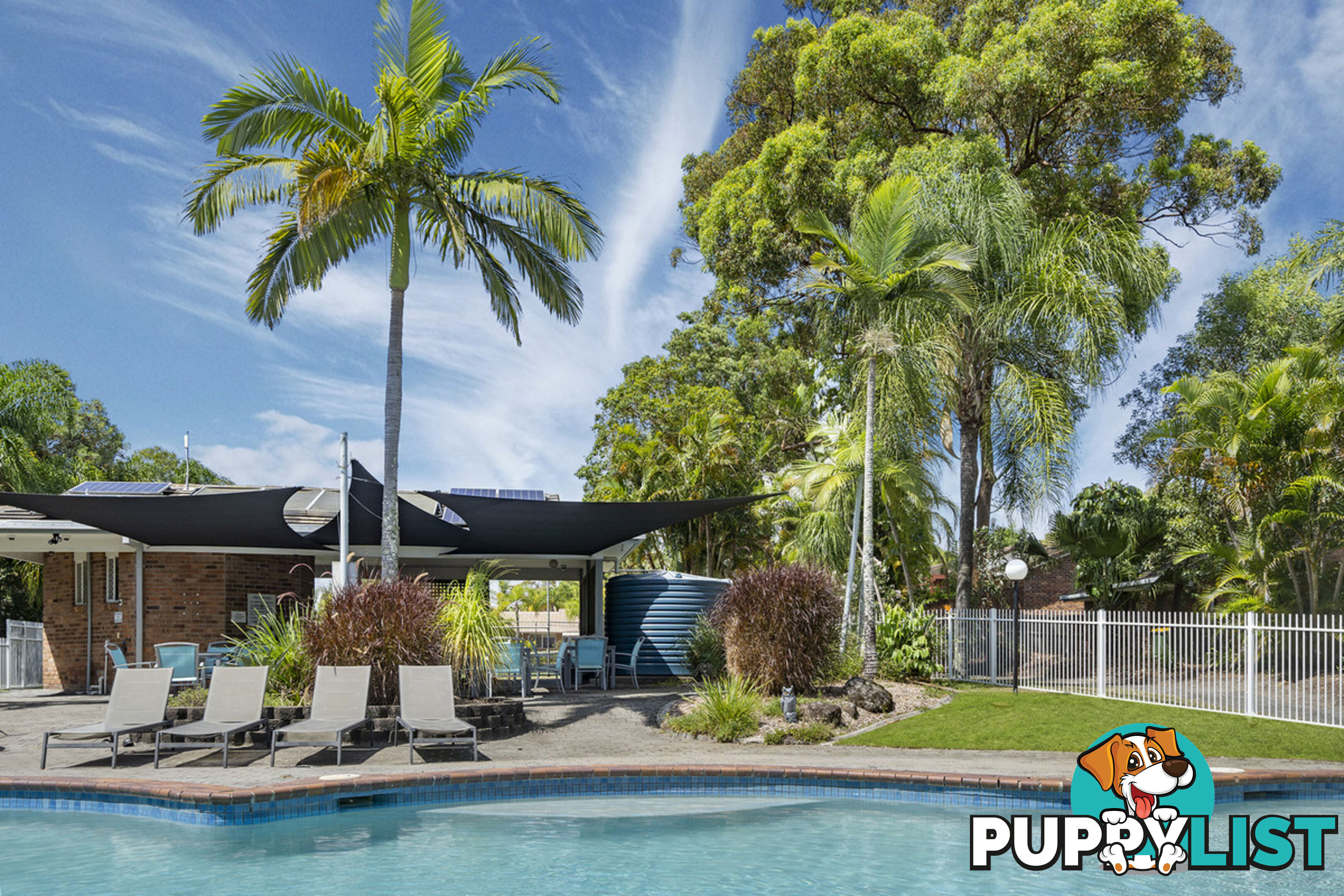 33 Edmund Rice Drive SOUTHPORT QLD 4215