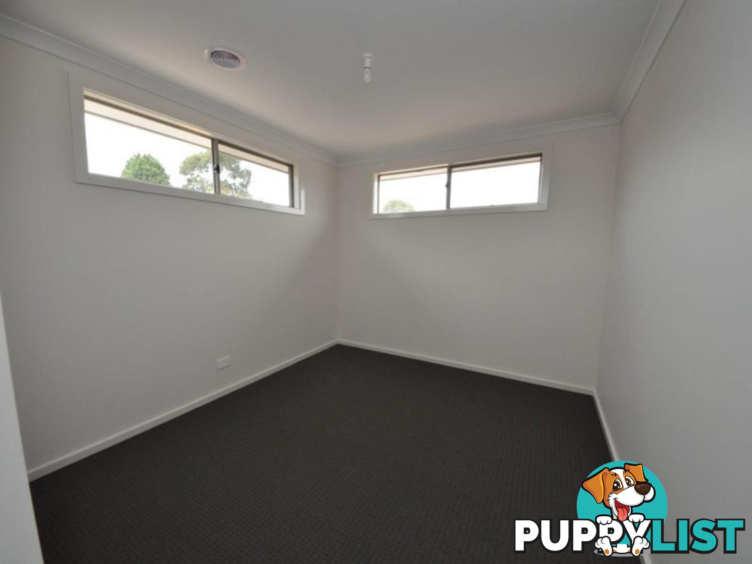 33 White Flats Terrace CROYDON VIC 3136