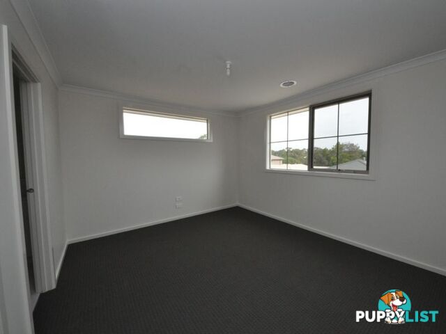 33 White Flats Terrace CROYDON VIC 3136