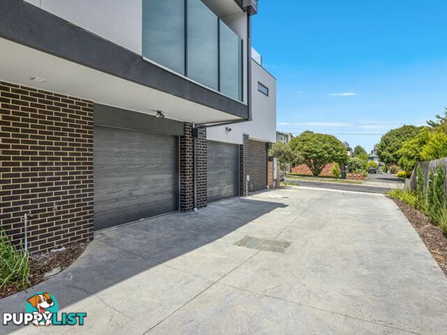 2/15 Landale Avenue CROYDON VIC 3136