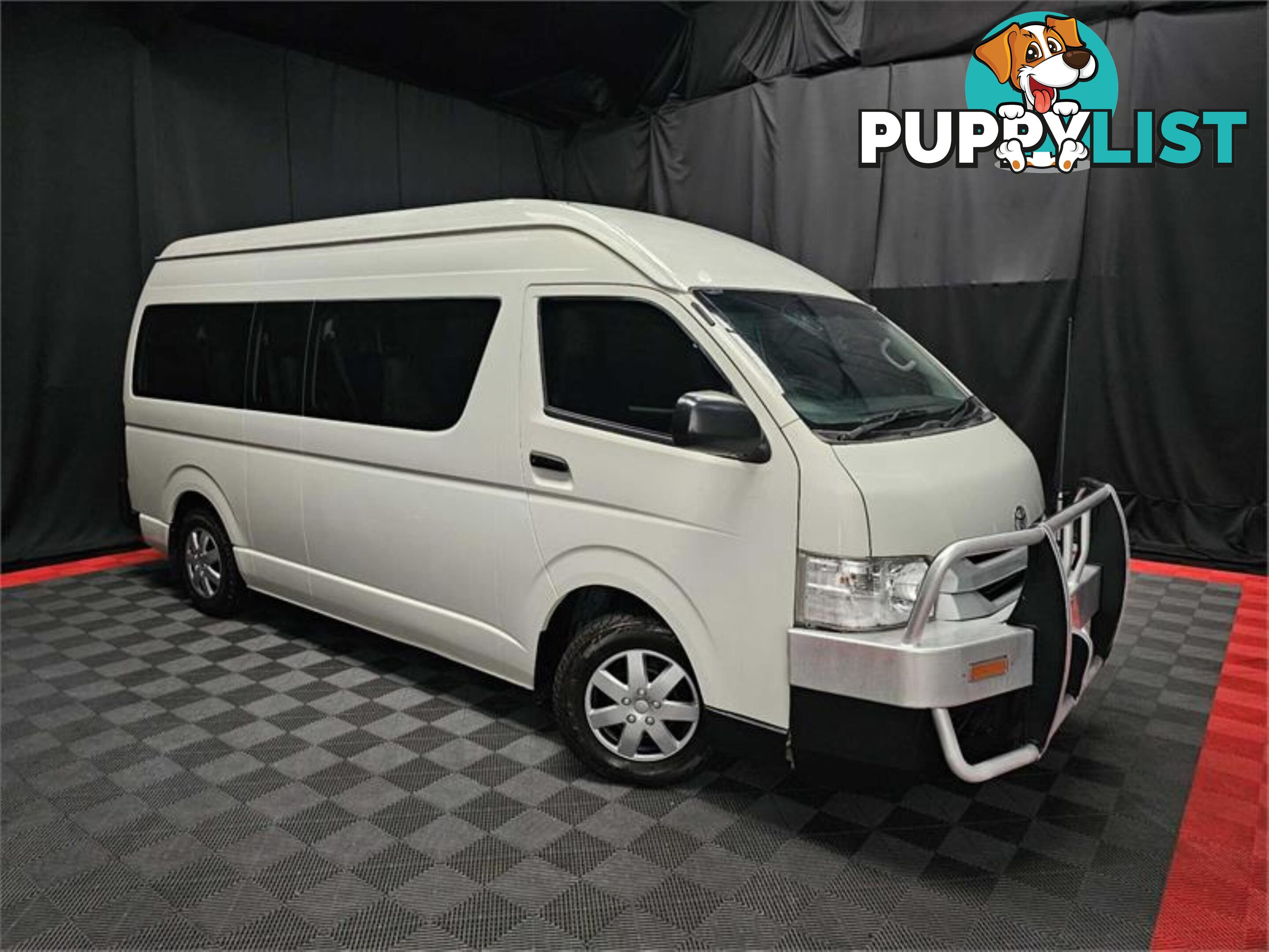 2017 TOYOTA HIACE COMMUTER KDH223RMY16 BUS