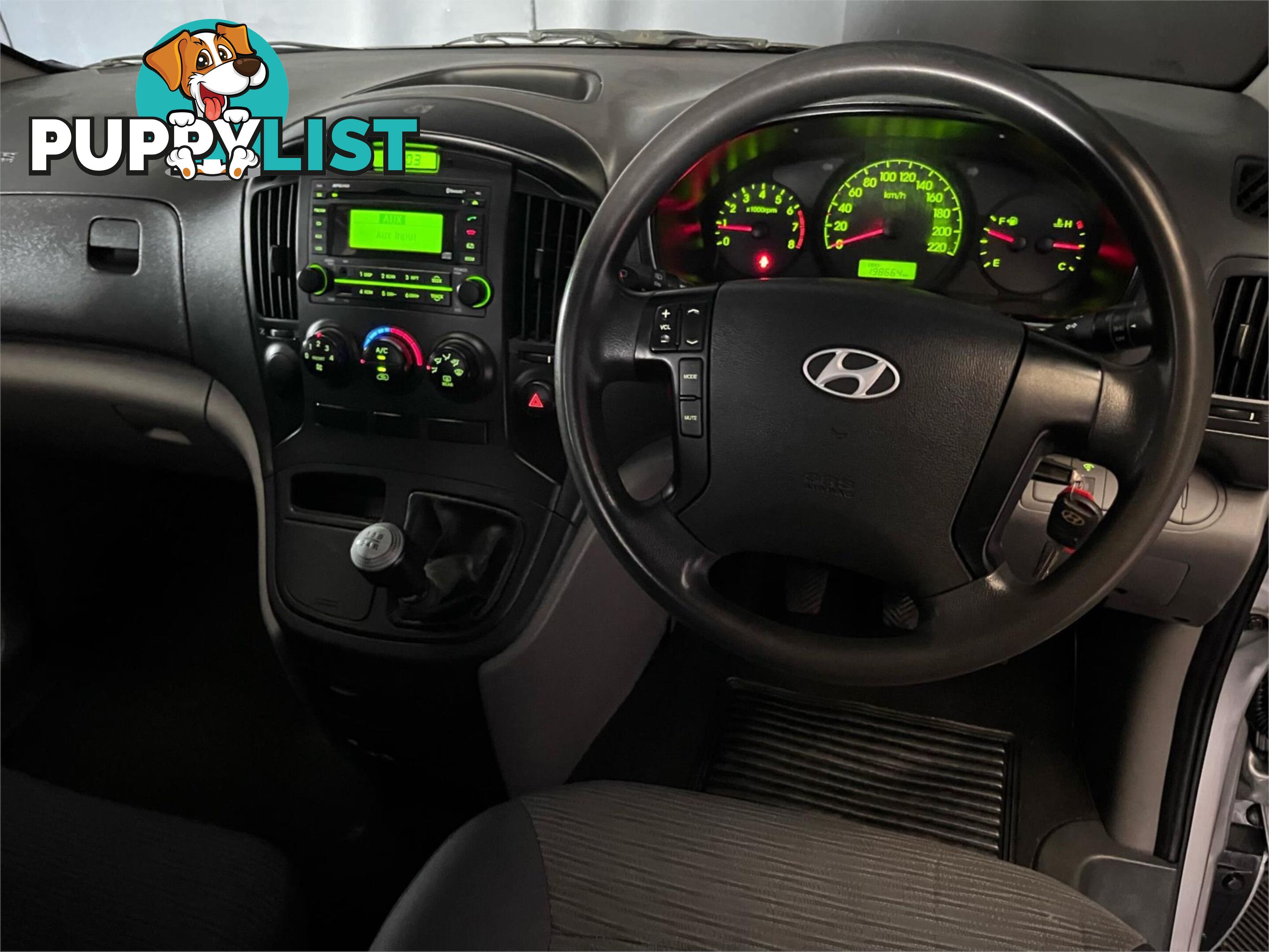 2013 HYUNDAI ILOAD  TQMY13 4D VAN