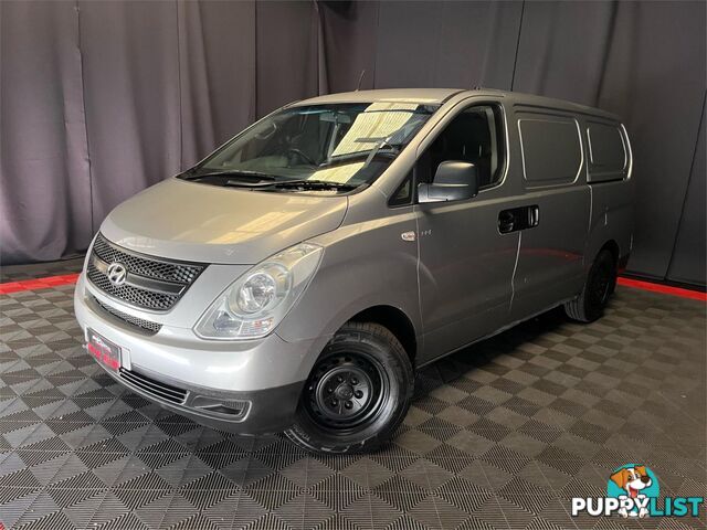 2013 HYUNDAI ILOAD  TQMY13 4D VAN