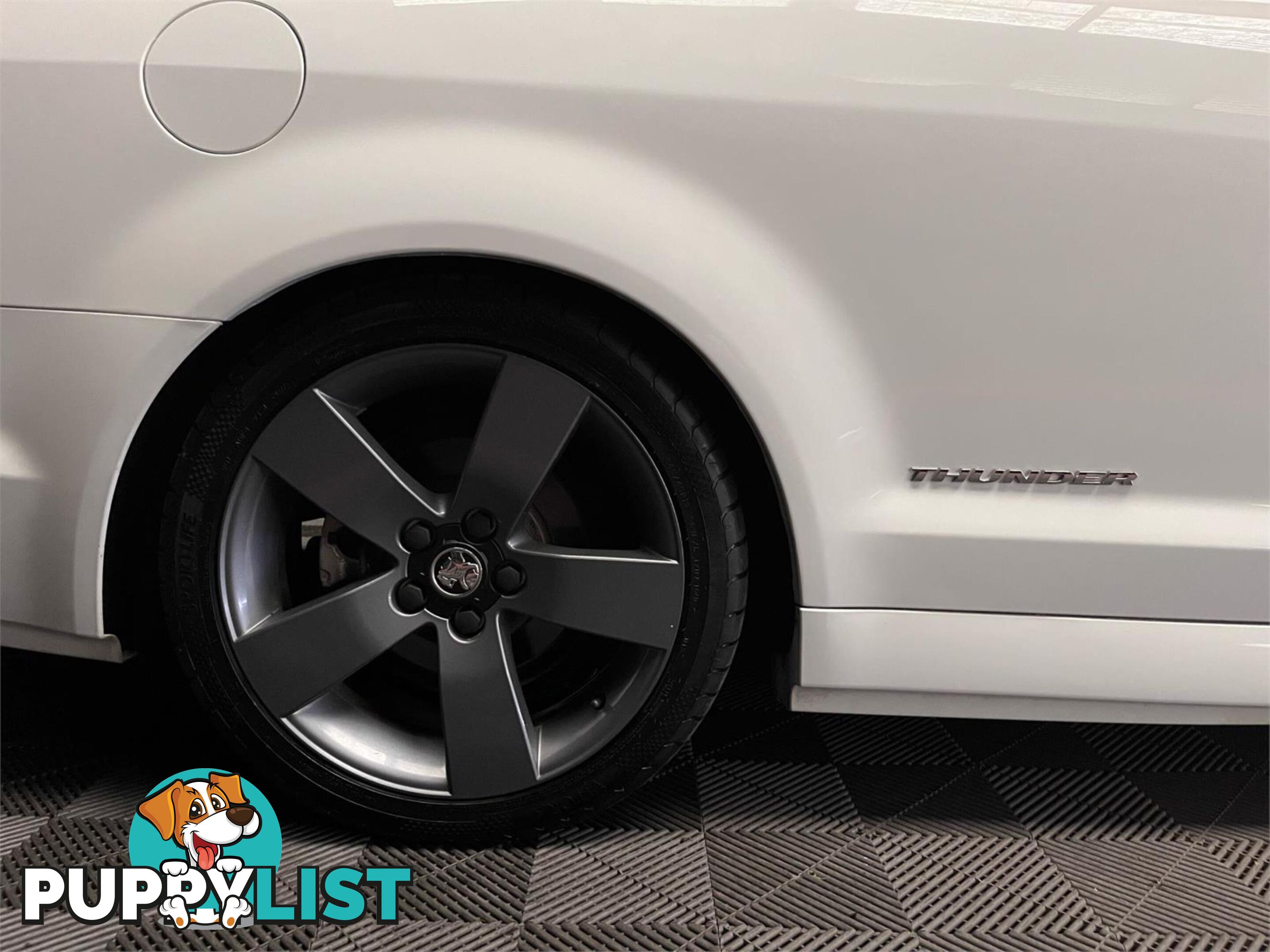2012 HOLDEN COMMODORE SV6THUNDER VEIIMY12 UTILITY