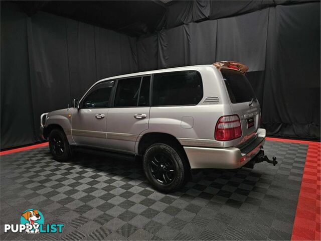 2004 TOYOTA LANDCRUISER SAHARA UZJ100R 4D WAGON