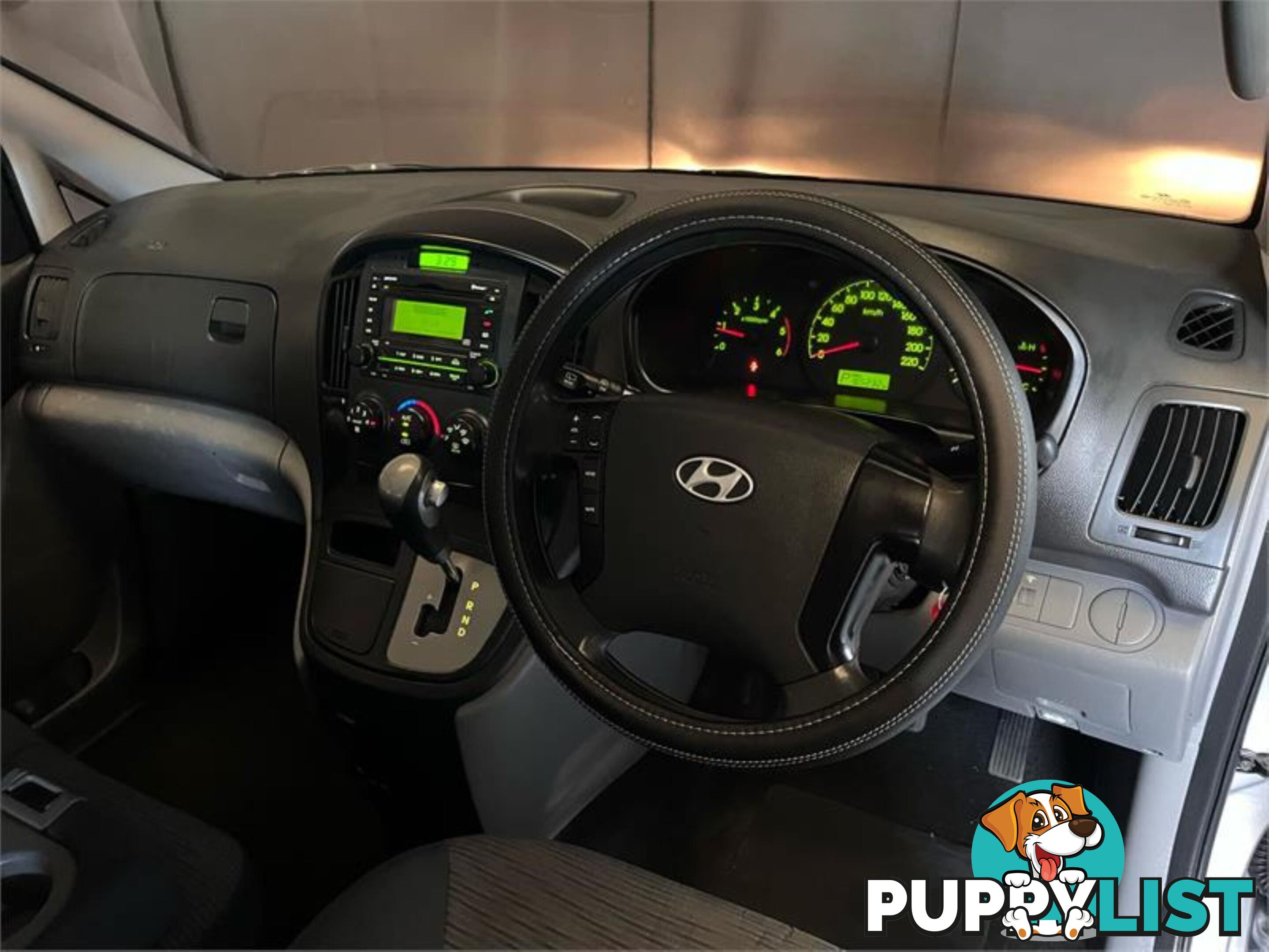 2014 HYUNDAI ILOAD CREW TQMY14 4D VAN