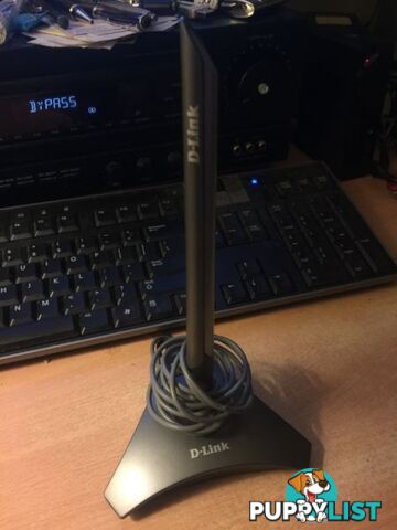 DLink 5dBi wi-fi extra powerful antenna - Screw into your modem