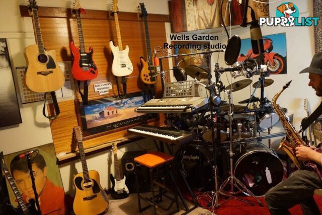 Recording Studio @Wells Garden _ / Come for a JAM ! Musicians <3