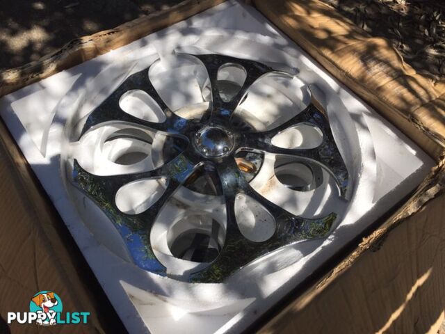 Rare 20" Wheel Spinners / chrome / show / bling / USA / bolt on