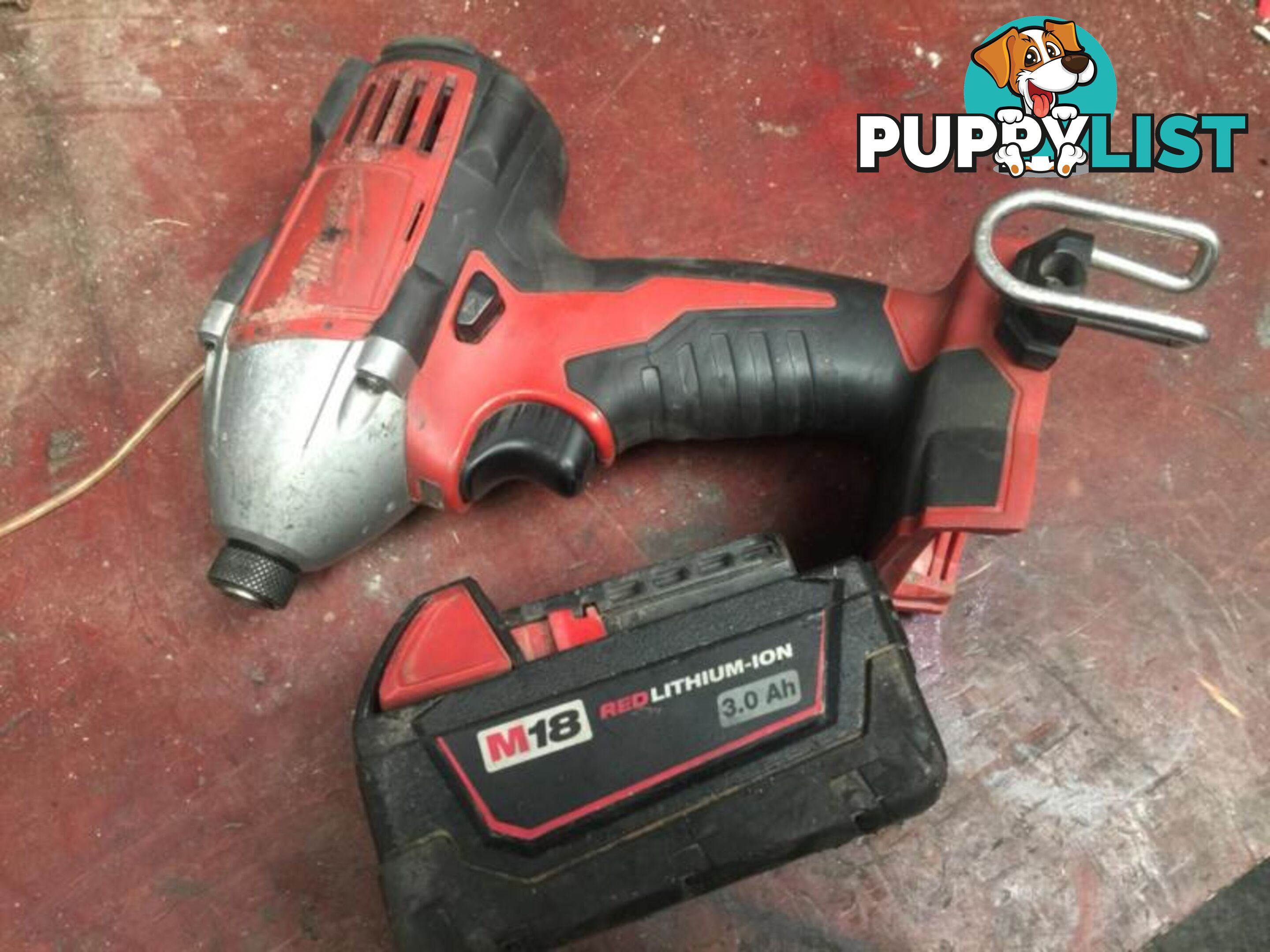 Milwaukee impact driver with battery