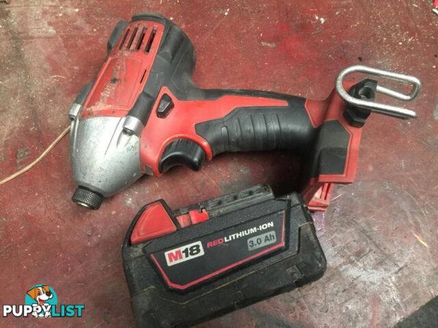 Milwaukee impact driver with battery