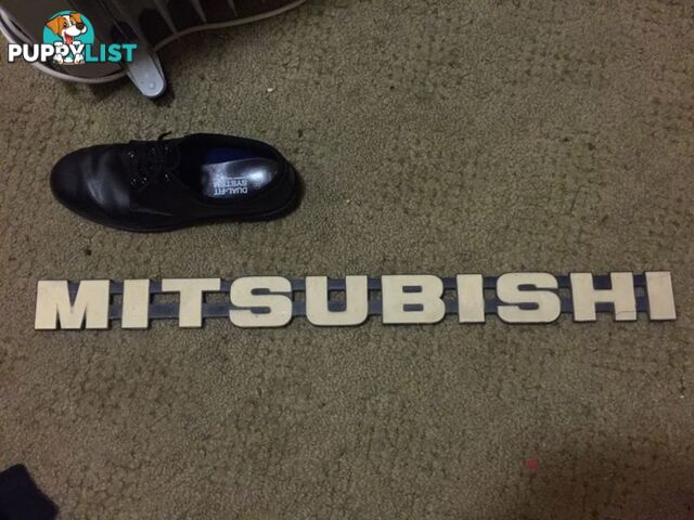 Large Mitsubishi Badge/Logo/Emblem