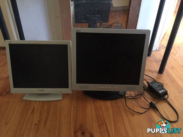 17" and 19" LCD monitors / computer screen monitor