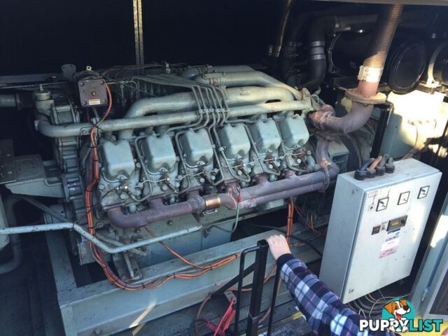 Stamford GENERATOR - 318 HOURS V12 Twin Turbo - 3 Phase 415V - AS NEW