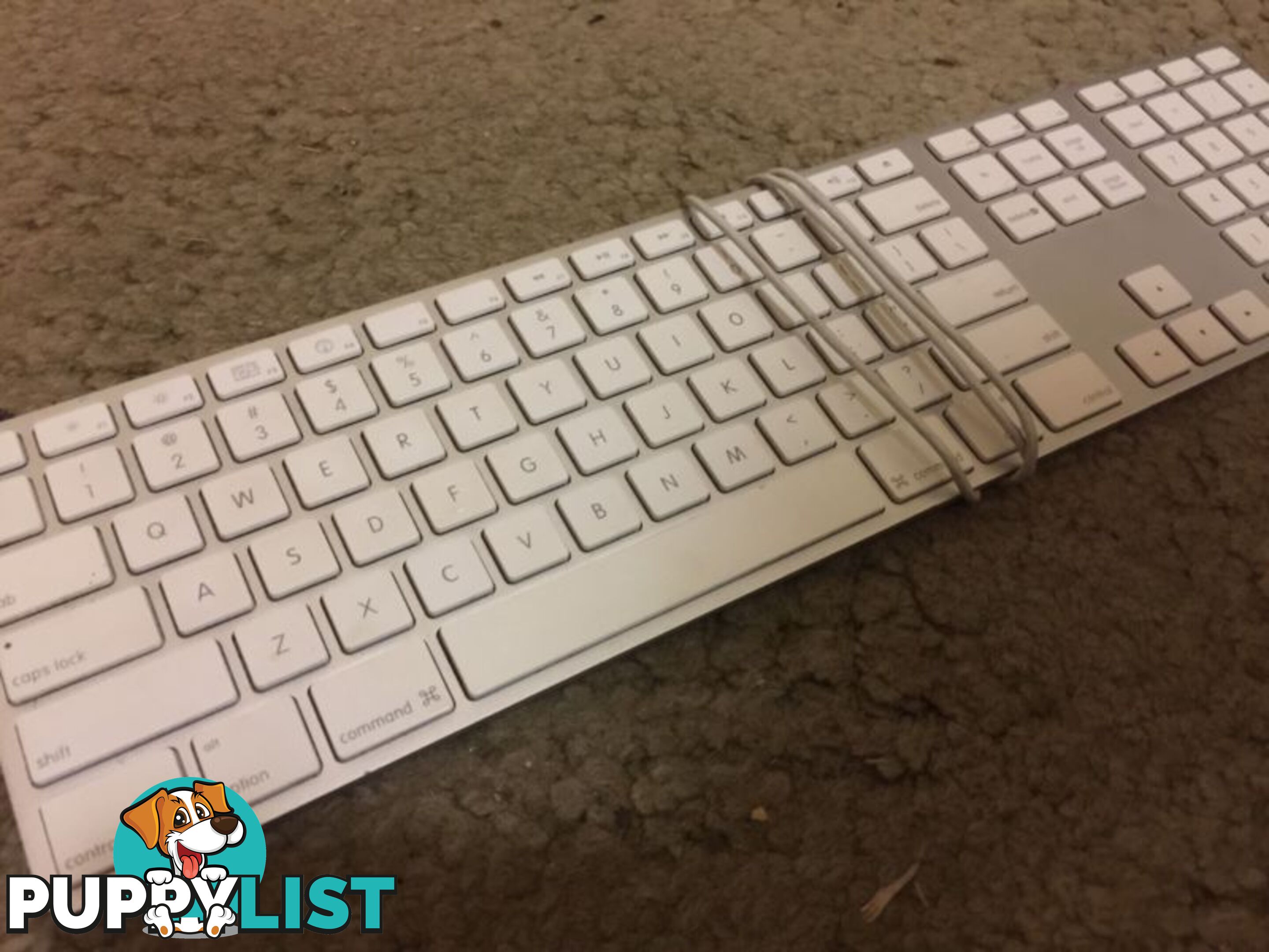 Apple iMac keyboard / as new purchased for 130$