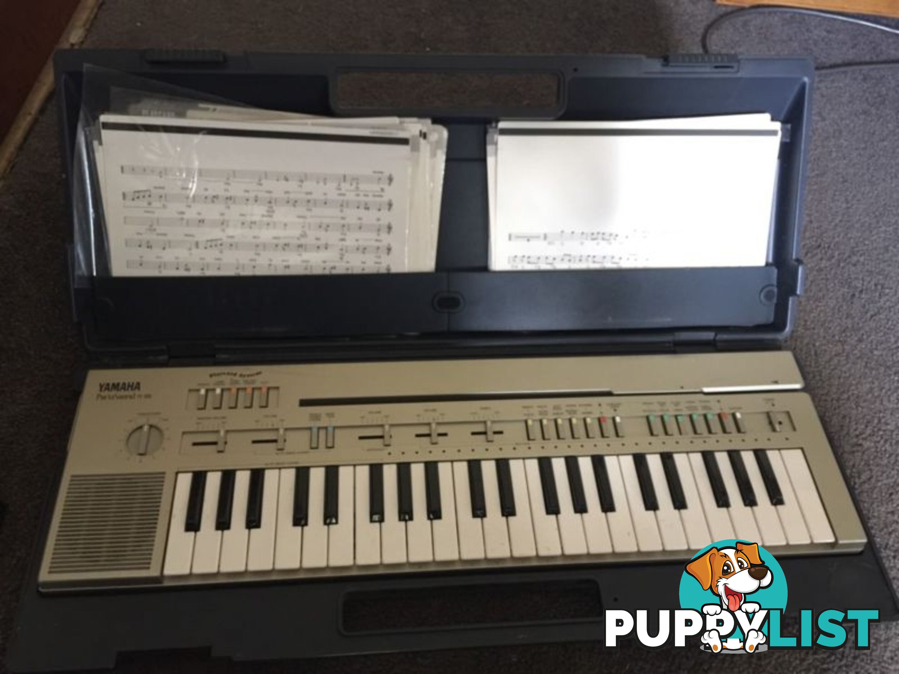 RARE Yamaha PortaSound PC-100 / keyboard / magnetic cards