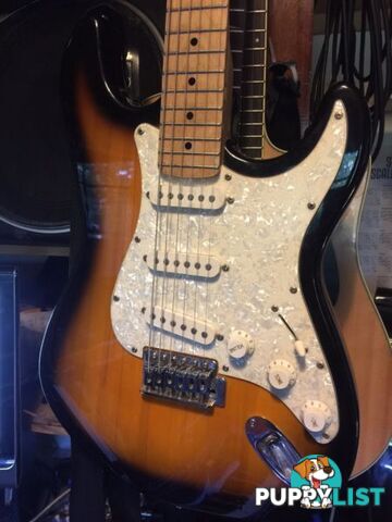 Beautiful 80's Stratocaster / Concise Blast