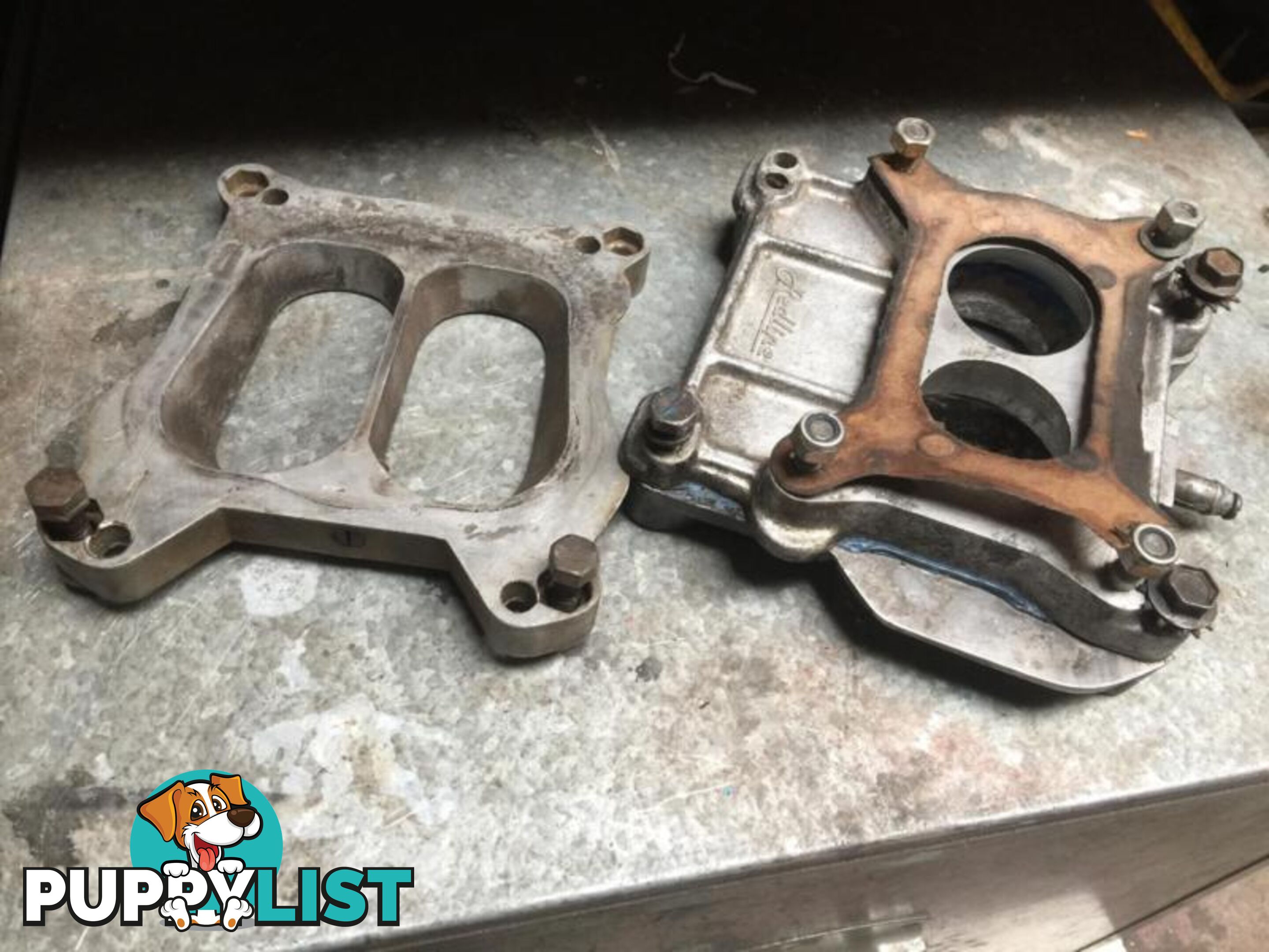 Carburettor spacer and adapter plates