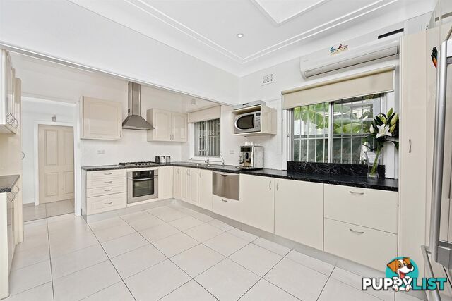 7 Vista Crescent Chester Hill NSW 2162