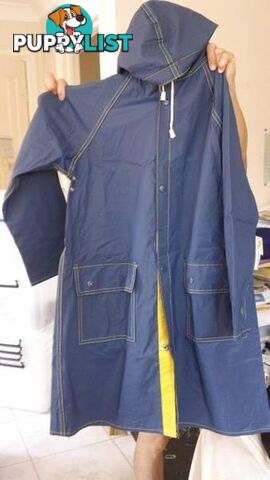 RAINWEAR-REVERSIBLE BLUE/YELLOW