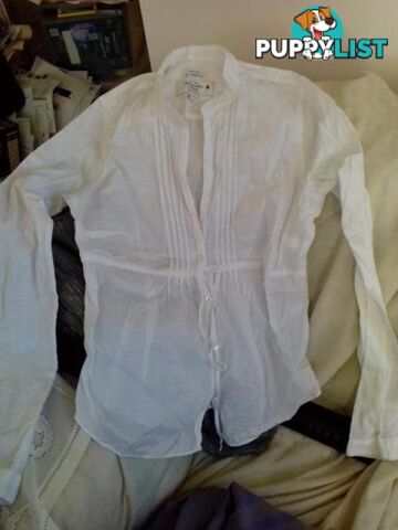 LADIES' L/S WHITE BLOUSE-Abercombie & Fitch New York