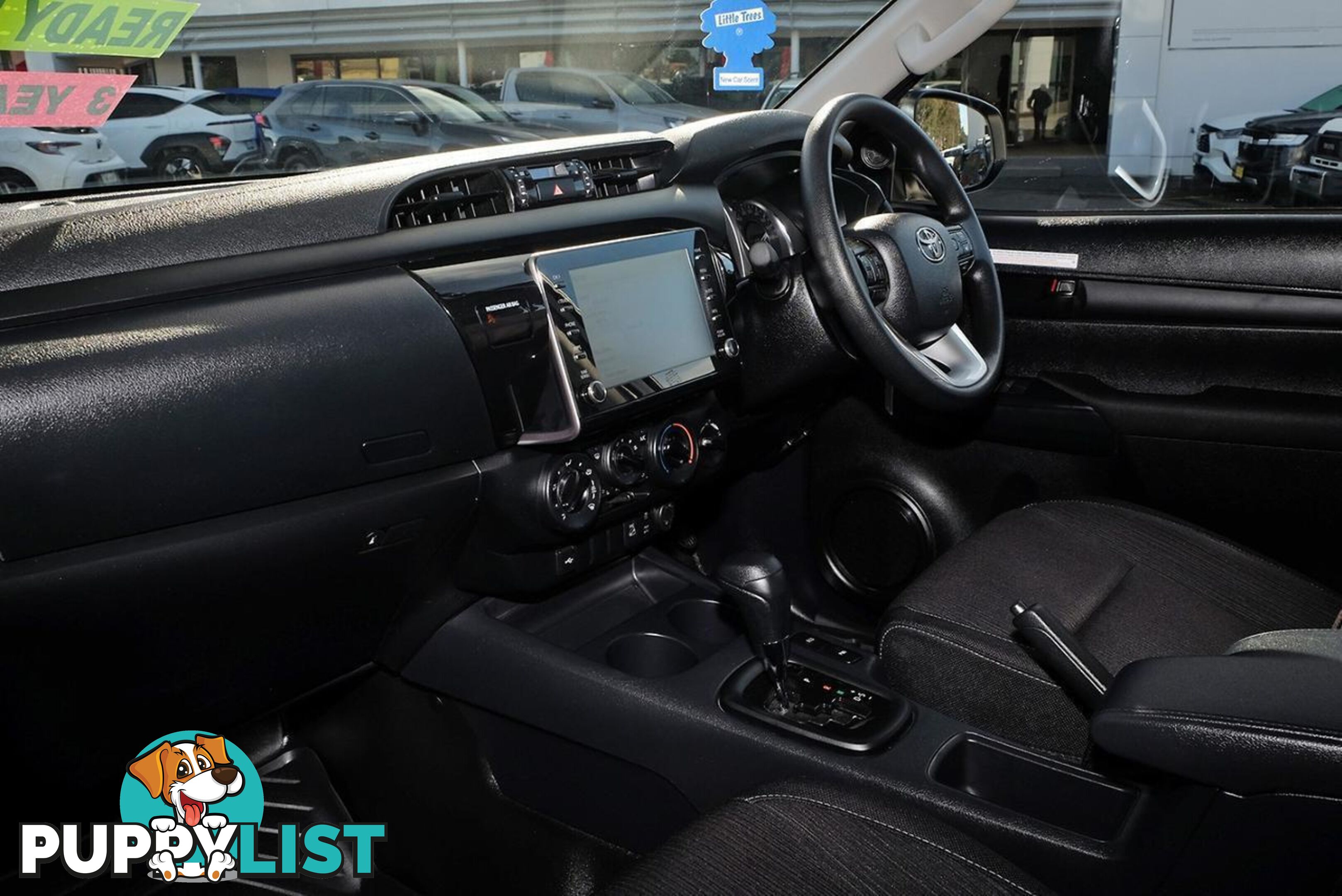 2024 TOYOTA HILUX   DUAL CAB