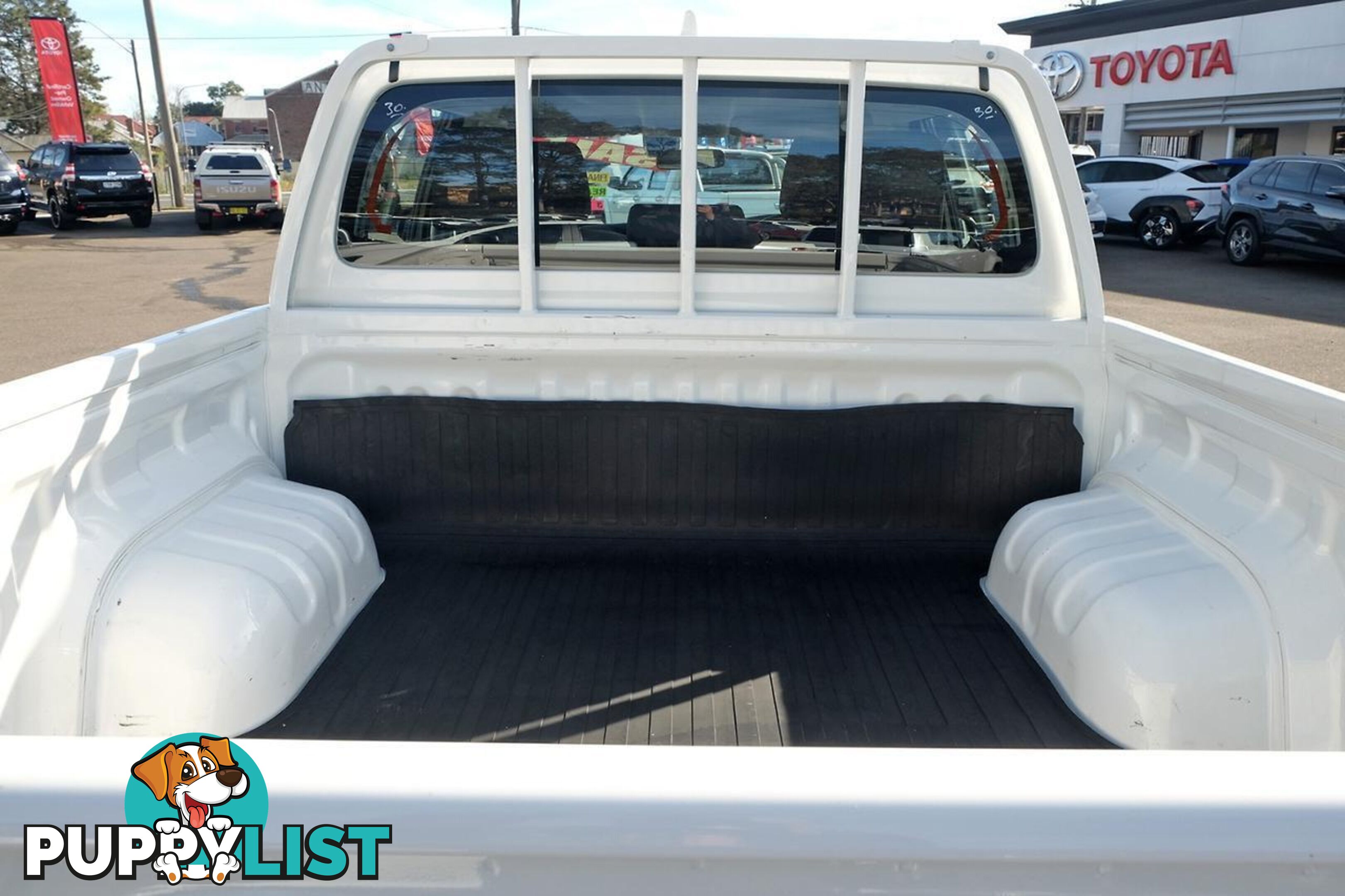 2024 TOYOTA HILUX   DUAL CAB