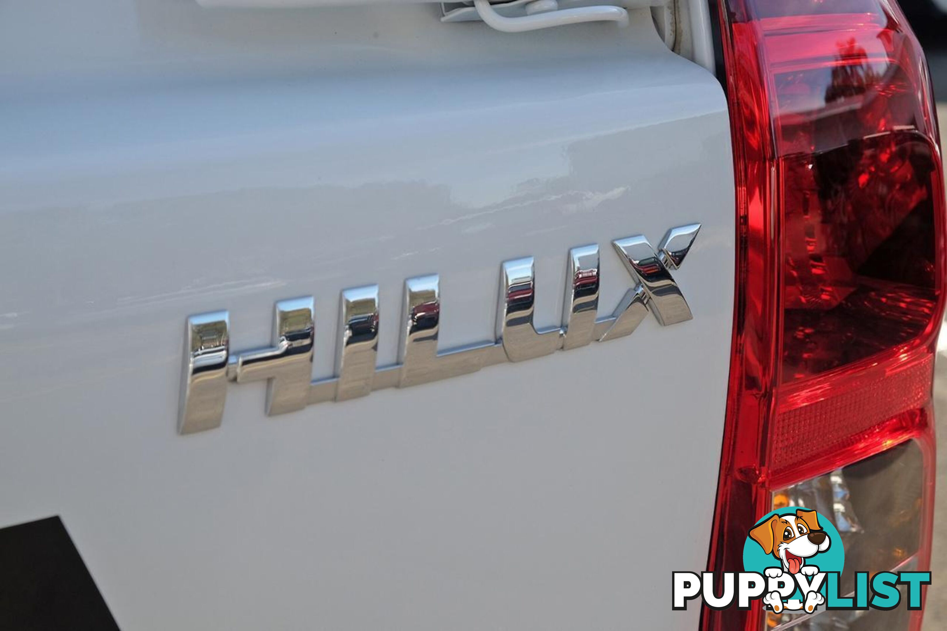 2024 TOYOTA HILUX   DUAL CAB