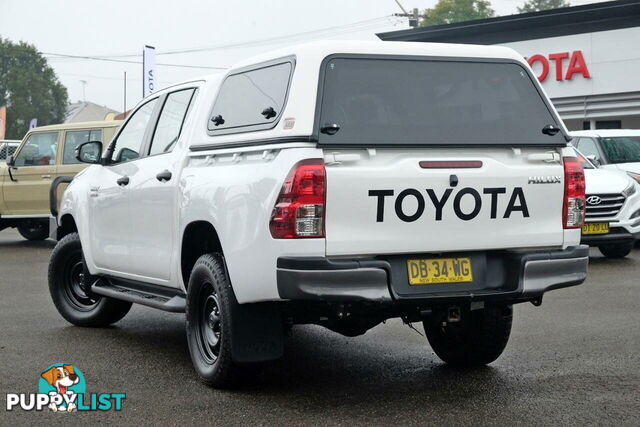 2021 TOYOTA HILUX   DUAL CAB