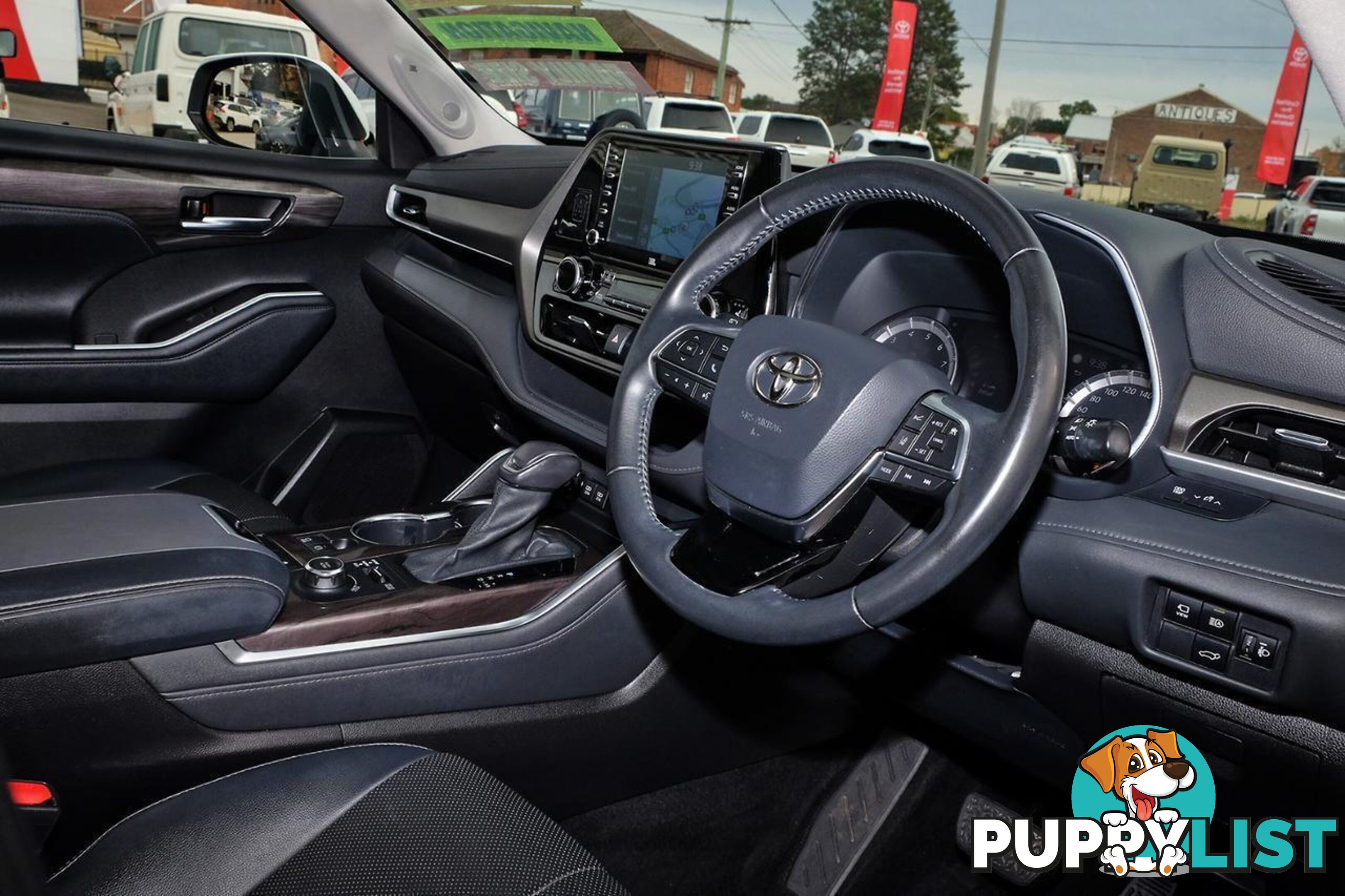 2021 TOYOTA KLUGER   SUV