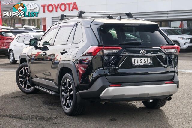 2020 TOYOTA RAV4   SUV