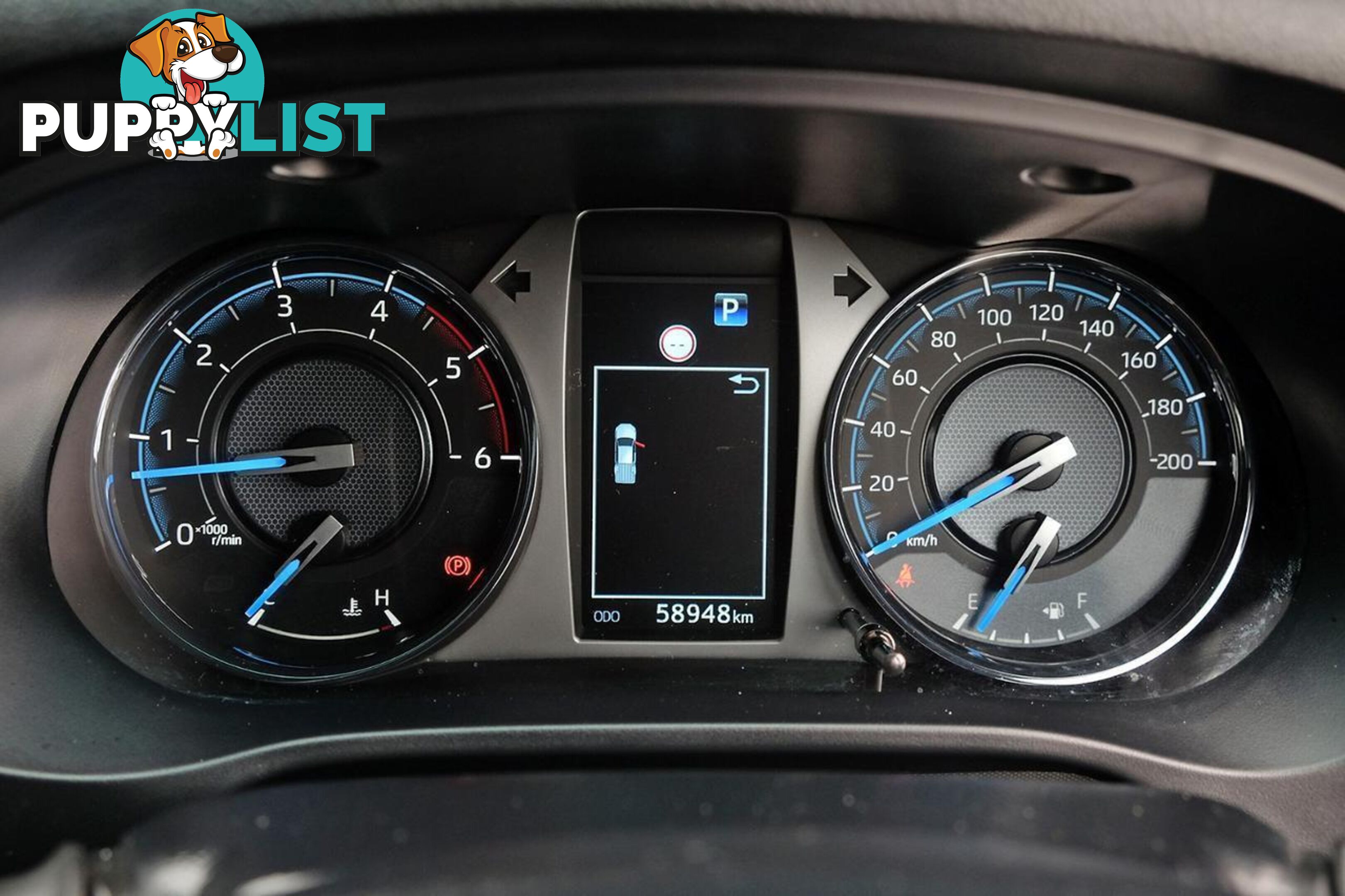 2023 TOYOTA HILUX   DUAL CAB