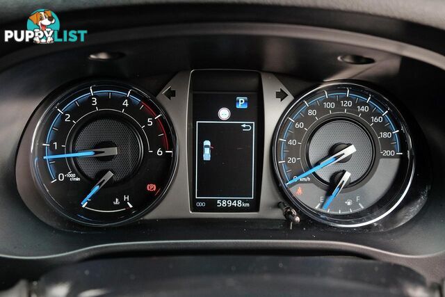 2023 TOYOTA HILUX   DUAL CAB